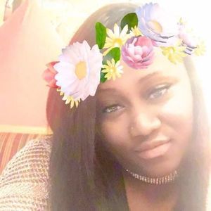 Meet your Posher, Ester